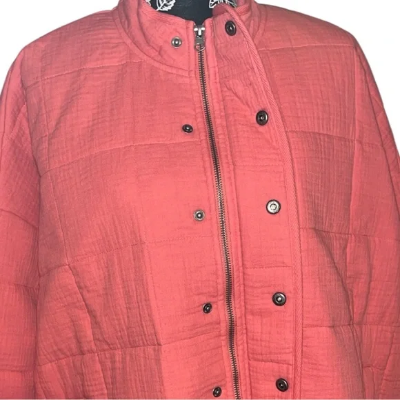 Size 2: Torrid Quilted Drop Shoulder Zip Up Snap Button Jacket - Picture 7 of 9